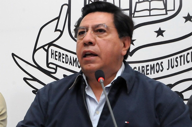 Detienen a Jesús Reyna, ex gobernador de Michoacán, por vínculos con el narco