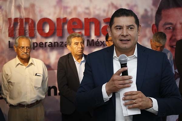 No comparto opinión de Polenvsky, pero respeto su opinión: Armenta