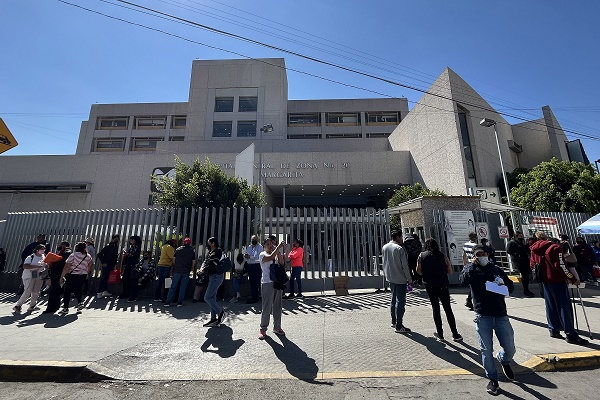 Dan de alta a menor intoxicada por consumo de clonazepam tras reto viral en Puebla