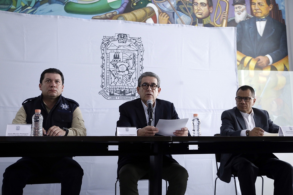 Cae falso supervisor de Seguridad en Ciudad Serdán; 34 policías y el director, en el C5 de Puebla