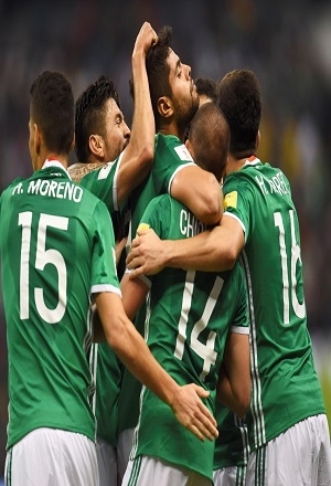 JC Osorio convocó a los Dos Santos y Vela para enfrentar a Bosnia