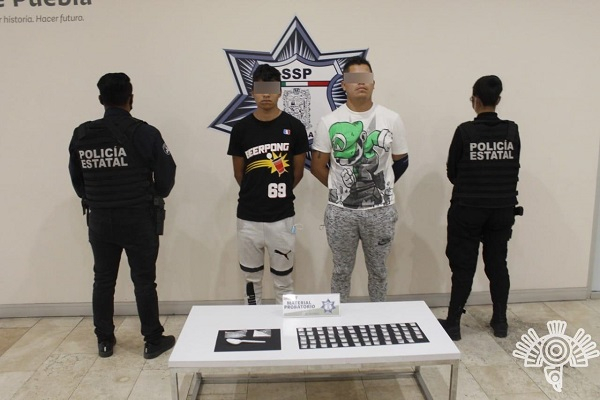 Pareja de cibernarcomenudistas es detenida en Cruz del Sur