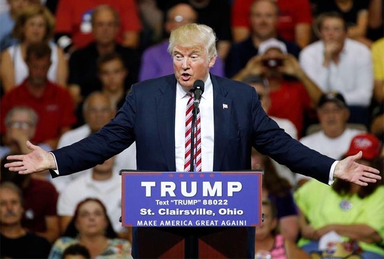 Trump elogia a Saddam Hussein por matar a “terroristas”
