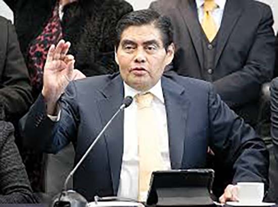 Barbosa Huerta, primer perredista poblano en presidir el Senado