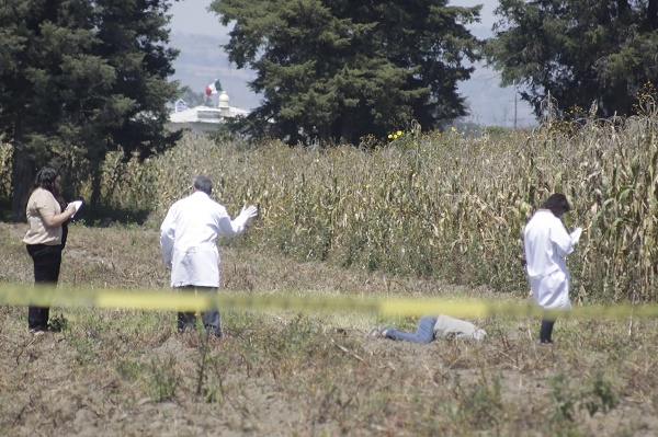 Hallan cadáver de una mujer en San Martín Texmelucan