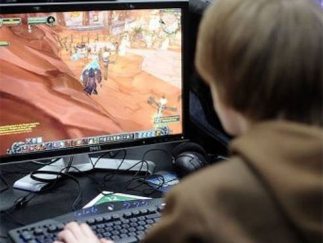 Francés mató a su hijo porque pasaba mucho tiempo en la computadora