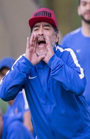 Diego Armando Maradona es nuevo DT de Dorados de Sinaloa