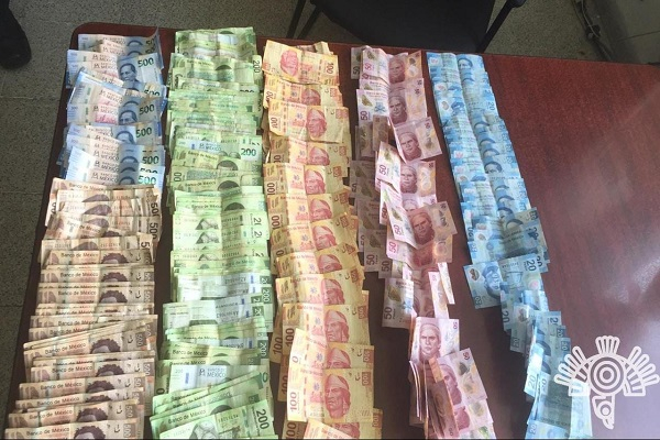 Más de 50 mil pesos, drogas y celulares hallan en cateo al área femenil del Cereso de Puebla