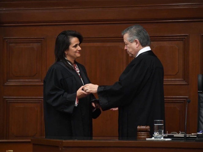 Toma posesión la ministra Ríos-Farjat en la SCJN