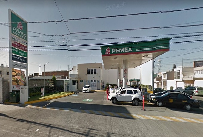 Empistolados atracaron gasolinera en la colonia Bella Vista