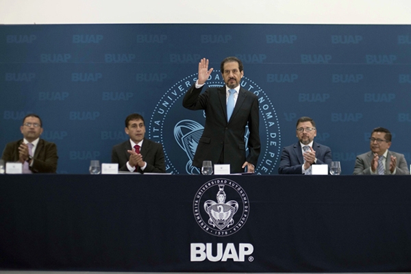 BUAP: Esparza Ortiz acudió a informe de resultados de la Facultad de Ingeniería Agrohidráulica