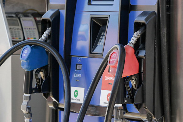 Caen 50% ventas de gasolineros ante tercera ola de contagios en Puebla