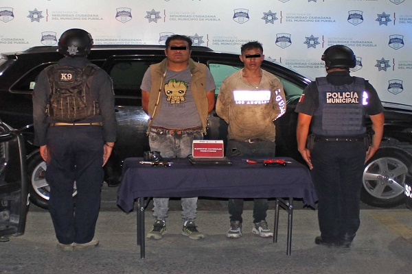 Pareja de asaltantes de vivienda son detenidos en San Pablo Xochimehuacan