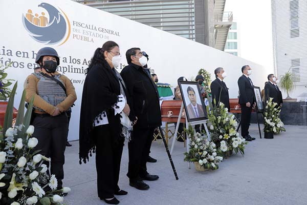 A fondo, investigación por asesinato de agentes estatales en Tecamachalco: MBH