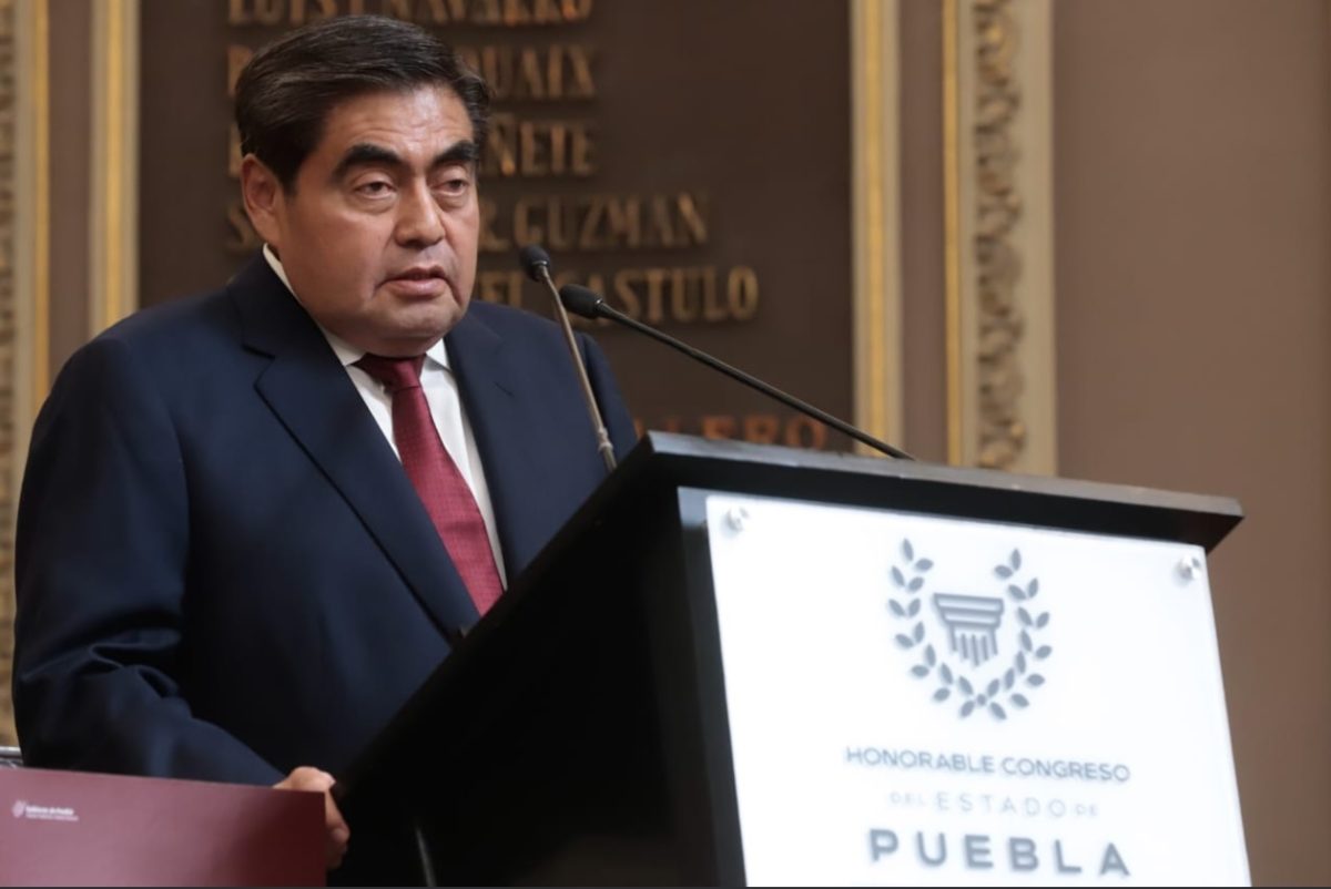 Disminuir desigualdades, eje del gobierno: Barbosa en su tercer informe