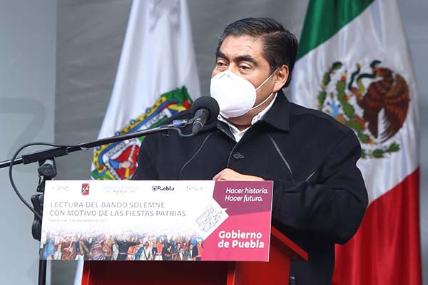 Miguel Barbosa llama a los poblanos a preservar concordia y entendimiento en fiestas patrias