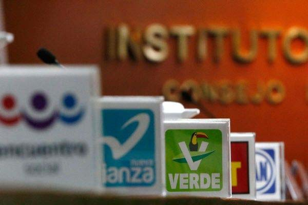 IEE Puebla ha recibido 19 denuncias por actos adelantados de campaña