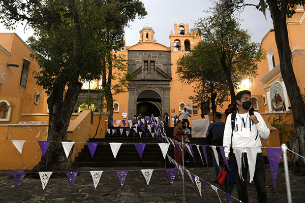Darán mil 800 permisos a ambulantes en la zona El Calvario