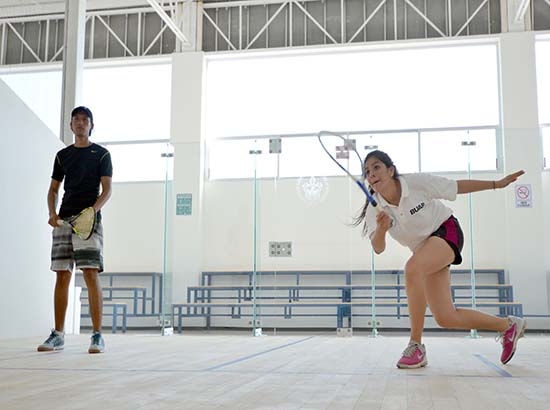 Clínicas gratuitas de squash, pádel y frontón en la BUAP