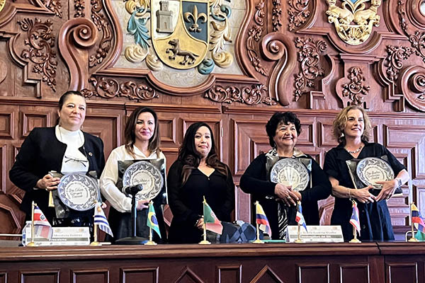 En la BUAP discuten investigadoras de 28 países sobre equidad en el campo de la ciencia