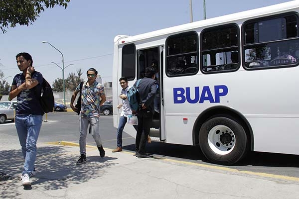 La BUAP buscará descuento para sus alumnos ante aumento de pasaje