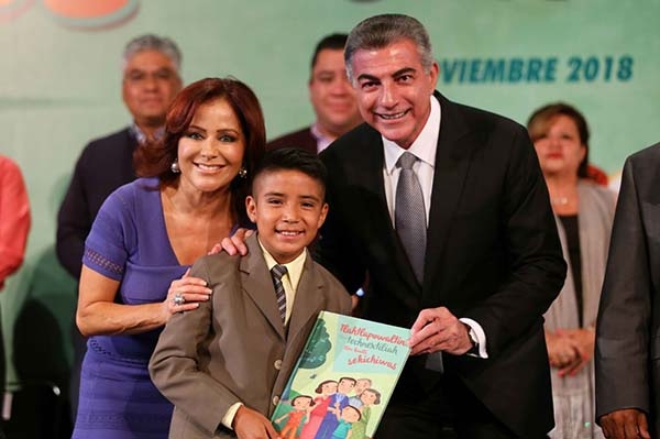 Dinorah López y Tony Gali presentan el libro “Cuentos que cuentan valores”