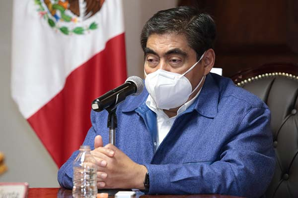 Miguel Barbosa reconoce esfuerzo de migrantes para reactivar la economía
