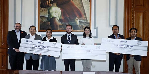 Luis Banck entrega premios del concurso “Proyecta tu Ciudad 2018”