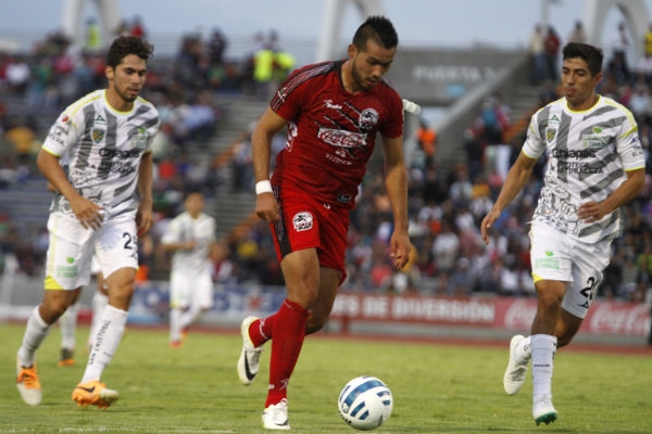 Lobos BUAP goleó 4-2 a Jaguares de Chiapas en la Copa MX