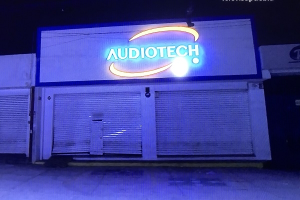 Ladrones dieron cortinazo a negocio médico en la colonia Cleotilde Torres