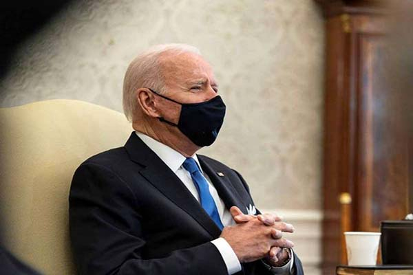 Te hablan AMLO: Biden llama “pensamiento neandertal” no usar cubrebocas