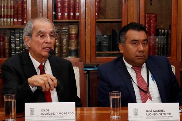 Funcionarios de la BUAP acuden al Congreso a negociar crédito por 200 mdp