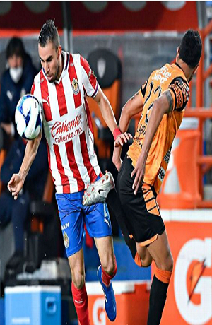 Pachuca y Chivas sólo alcanzan empate 1-1
