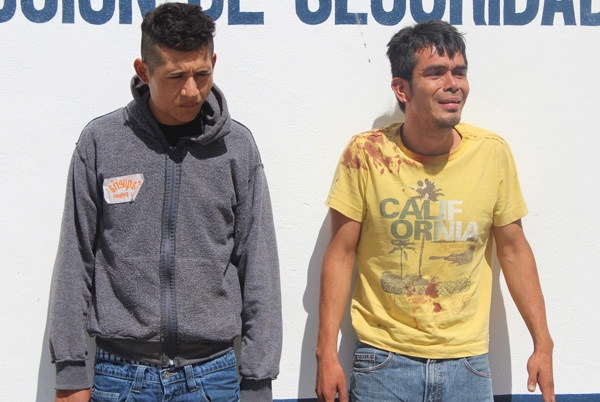 Policías salvan a dos asaltantes de un linchamiento en Tehuacán