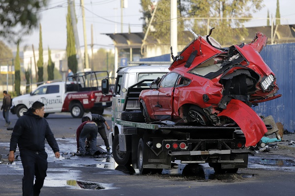 FOTOS y VIDEO: Tres mujeres mueren en fatal accidente en la Diagonal de Defensores