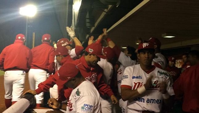 Diablos Rojos, campeón de la Serie del Rey, derrotó 9-8 a Pericos de Puebla