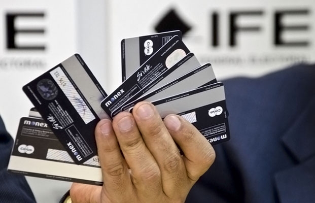 El 70% de los mexicanos piensa que el narco financia campañas