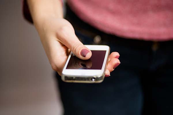 El 40% de las mujeres ha sufrido violencia digital en el último año: IMJ