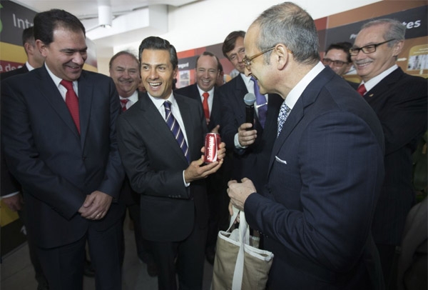 Peña presume 403 mil nuevos puestos de trabajo en primer semestre