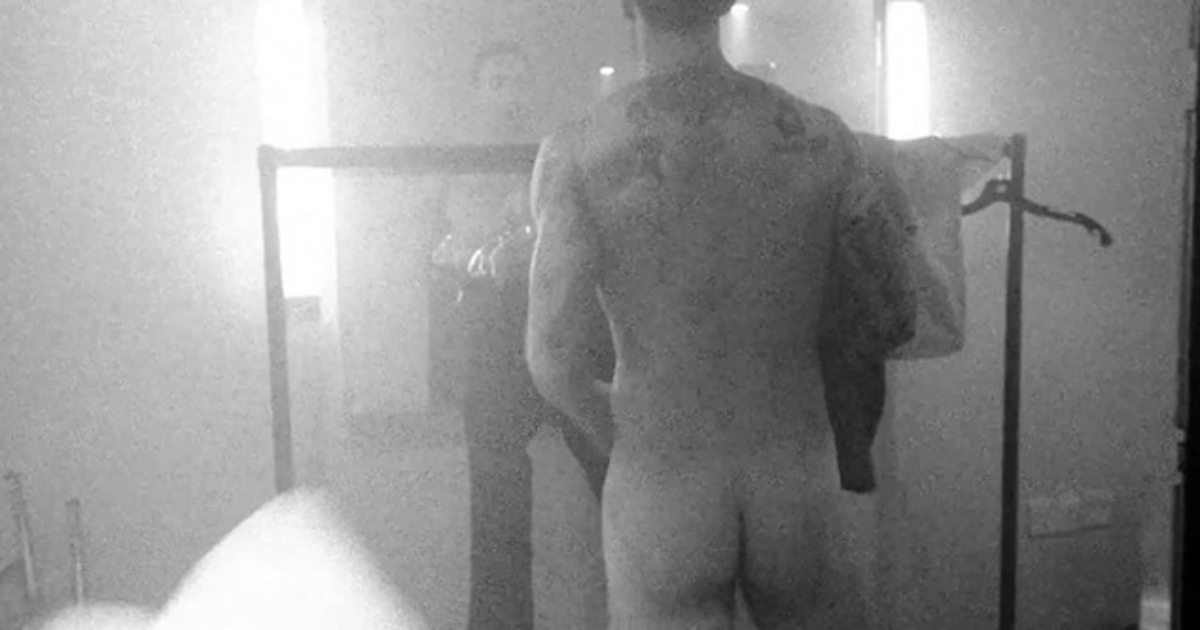 VIDEO: Adam Levine, al desnudo en nuevo clip de Maroon 5