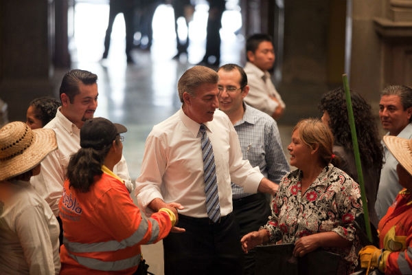 Tony Gali anuncia aumento salarial para trabajadores de base y sindicalizados