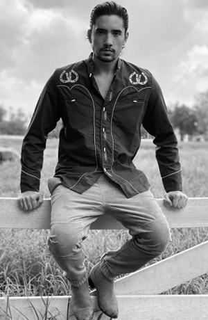 Alex Fernández lanza nuevo tema “Lo que tú necesitas”