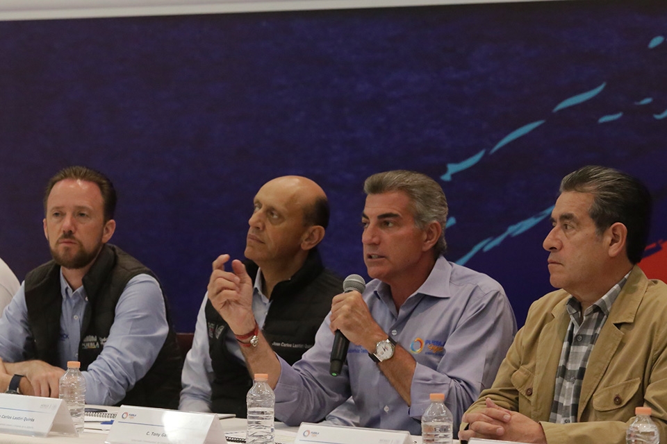 Tony Gali anuncia censo único en Puebla para cuantificar daños por el sismo