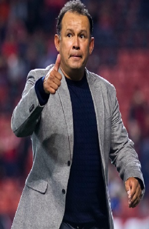 Cruz Azul ya piensa en sustituir a Juan Reynoso