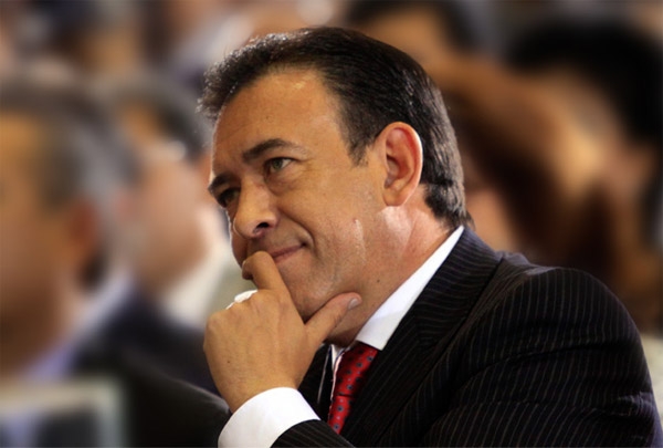 Candidatean a Humberto Moreira para una diputación en Coahuila