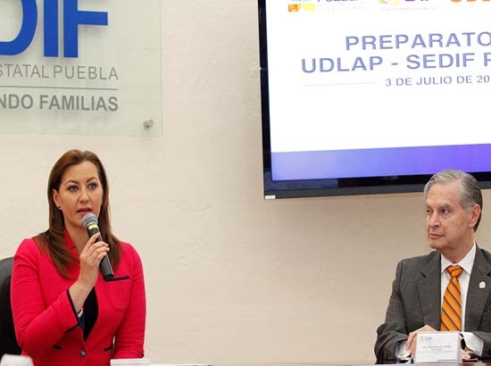 UDLAP y SEDIF crean preparatoria para jóvenes de escasos recursos
