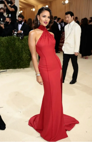 Eiza González impacta en la MET Gala 2021