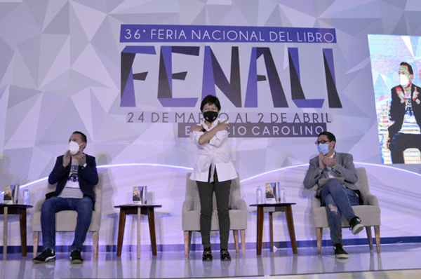 Presenta Lilia Cedillo el libro “BUAP, reflexiones y futuro” en la FENALI