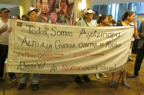 Maestros de California se solidarizan con Ayotzinapa