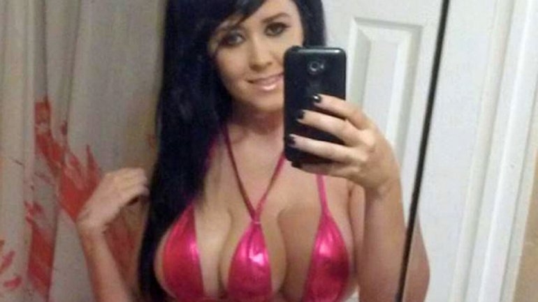 Jasmine Tridevil, la mujer con tres senos